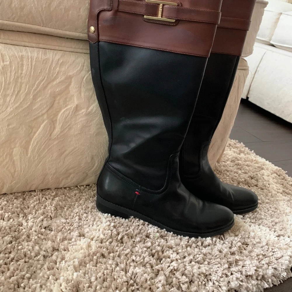 TOMMY HILFIGER TWO-TONE‎ BOOTS